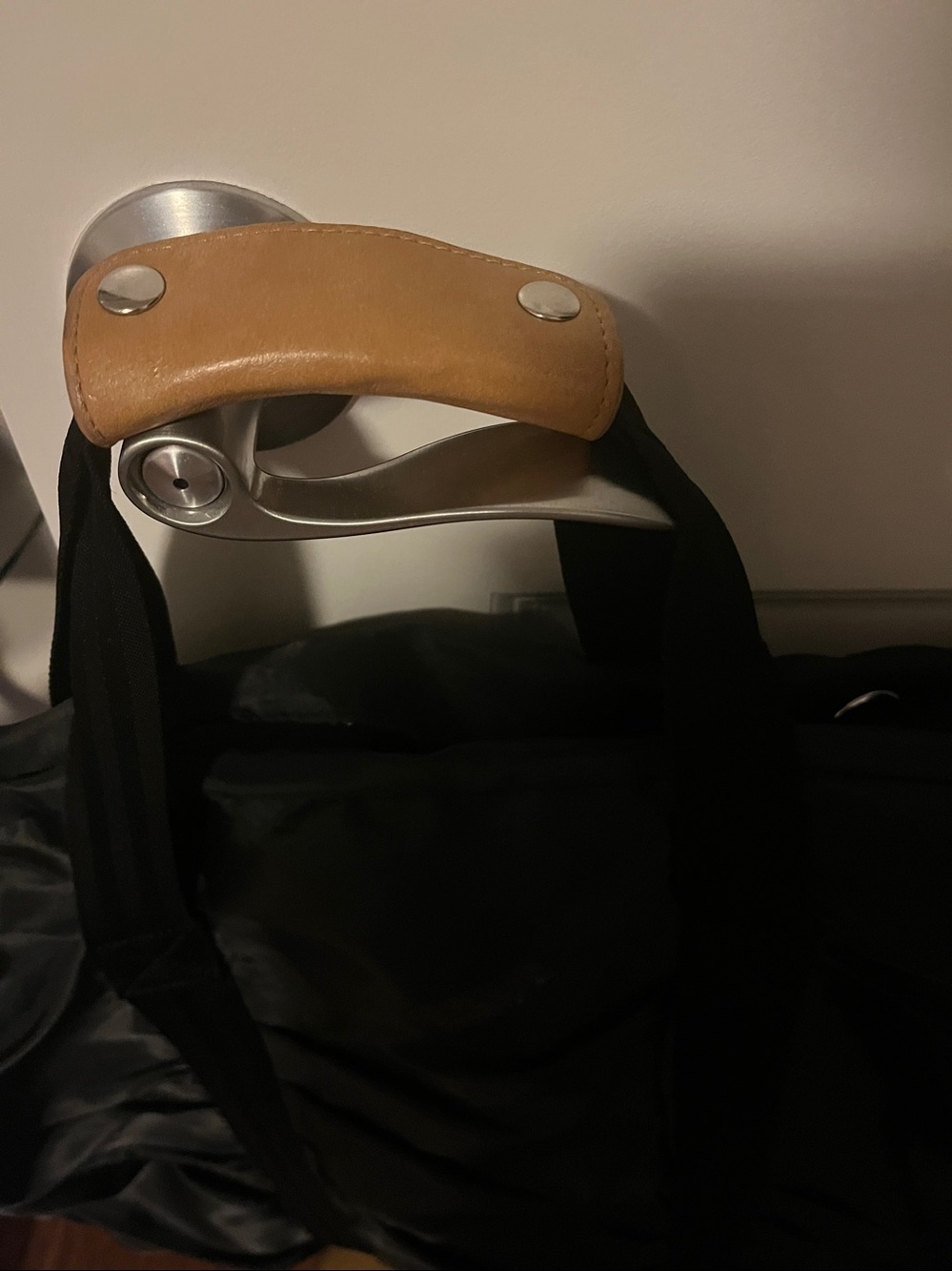 Garment Bag Extraordinaire - Picture 6 of 6